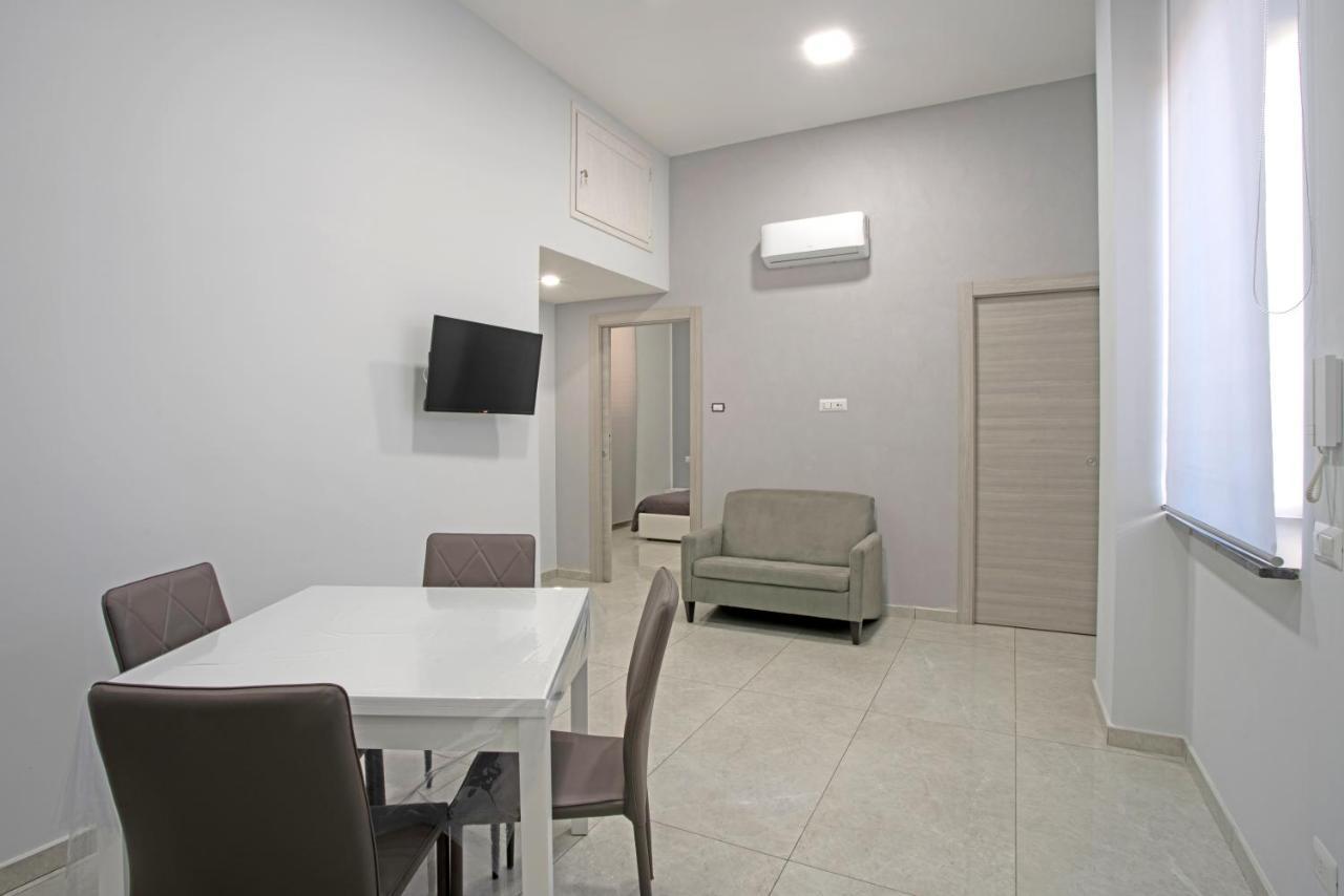 Giovi'S Apartments Castellammare di Stabia Exterior foto